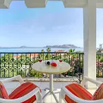 Mari Villa Kaş